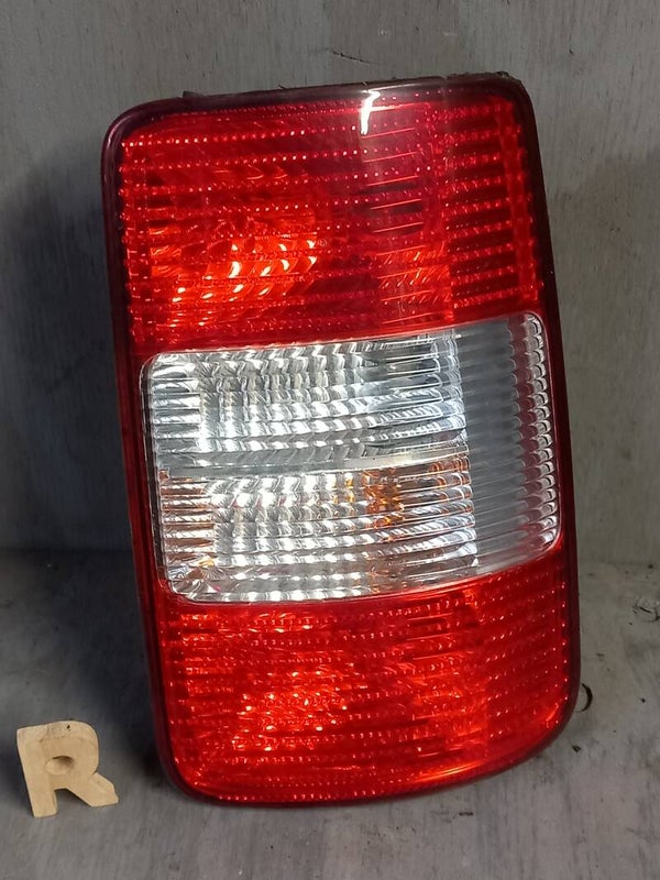 Volkswagen Caddy III Achterlicht Rechts 2K0945112A