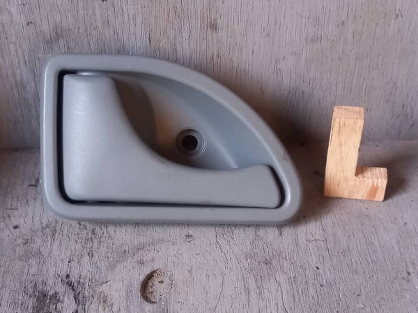 Renault Twingo I Portier Opener Links 8200247802