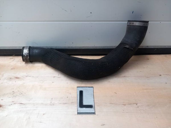 Chrysler 300C 3.0 V6 Intercoolerslang Links 04861689AB