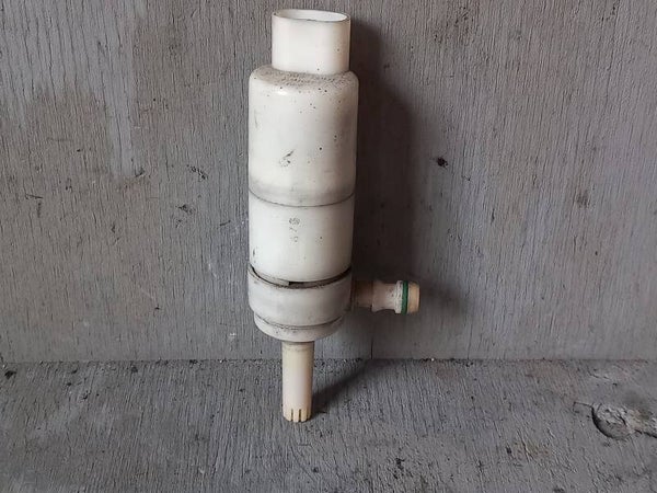 Chrysler 300C Ruitensproeierpomp Koplampen 8TW007540
