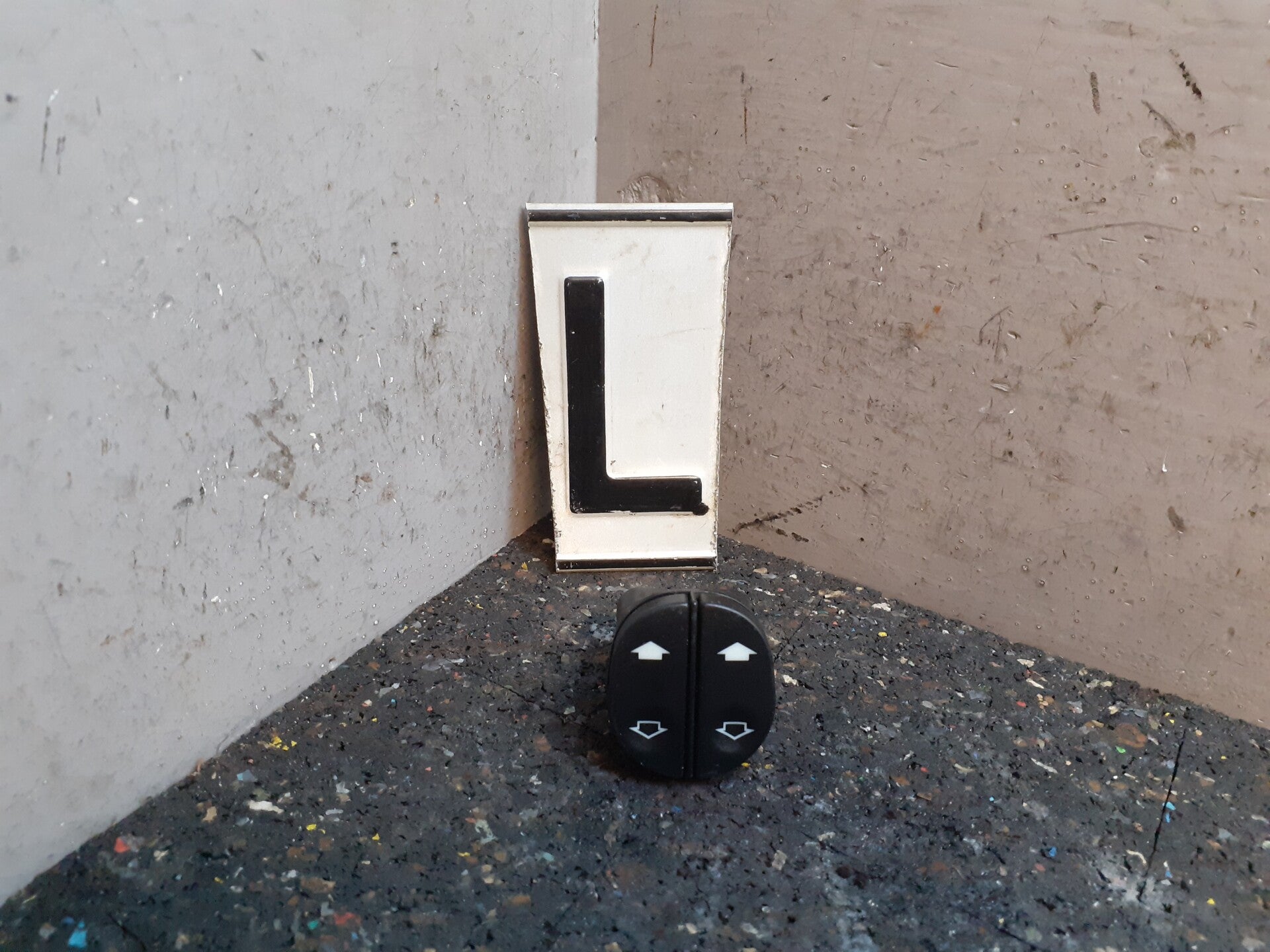 Raamschakelaar linksvoor Ford Ka I 1.3 Style ) 96FG14529BC