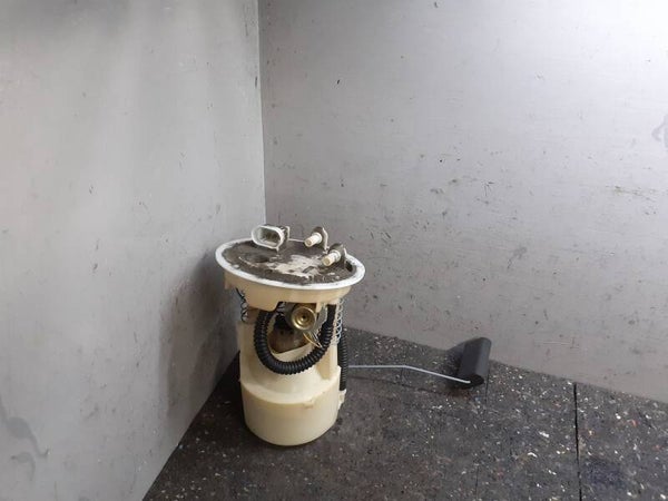 Brandstofpomp Renault Megane Coupé I 2.0-16V ) 7700431718