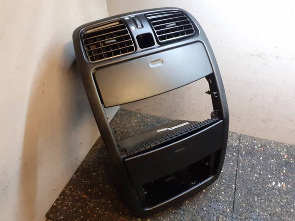 Dashboard paneel Mitsubishi Space Star I 1.6) MR381240