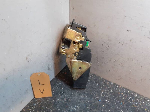 Deurslot mechaniek Mitsubishi Space Star I 1.6('98-'06) 383