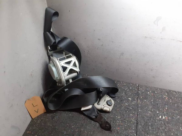 Veiligheidsgordel linksvoor Chrysler 300C 3.0 V6 ) 2026071