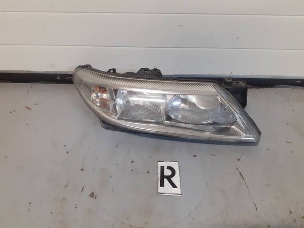 Koplamp rechts Renault Laguna II 1.8-16V('01-'07) 8200002847