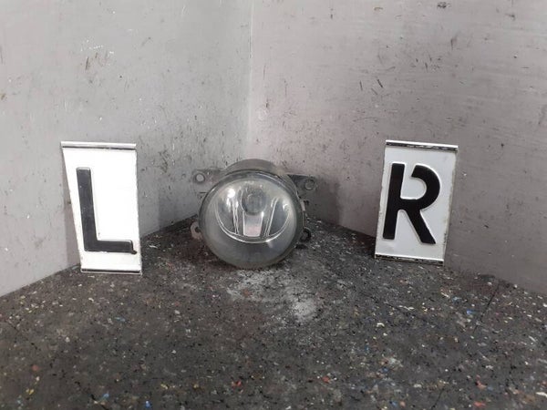 Mistlamp voor Renault Scenic II 1.6-16V ('03-'09) 8200074008