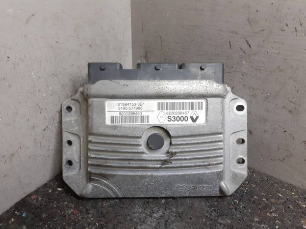 Computer motormanagement Renault Scenic II 1.6-) 8200298463