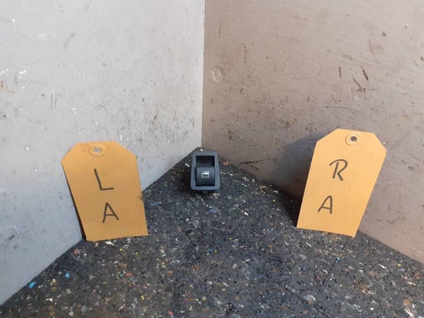 Raamschakelaar linksachter BMW 3-serie E46 320d ) 6902174