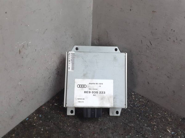 Radio versterker Audi A4 Avant B6 2.5 TDI (01-04) 8E9035223