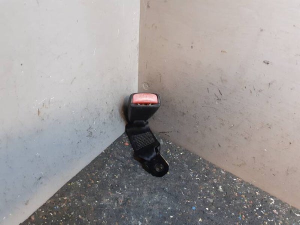 Veiligheidsgordel insteek Mitsubishi Space Star I ) 312142