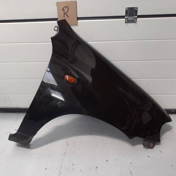 Rechter spatbord zwart Suzuki Alto IV .1 GX ('02-'07)