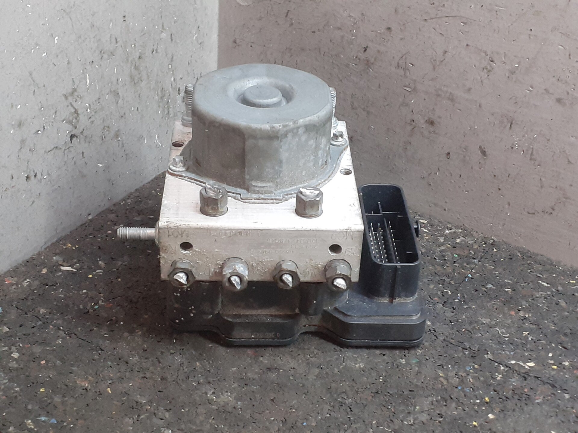 Renault Zoe Q210 ABS pomp 476603924R