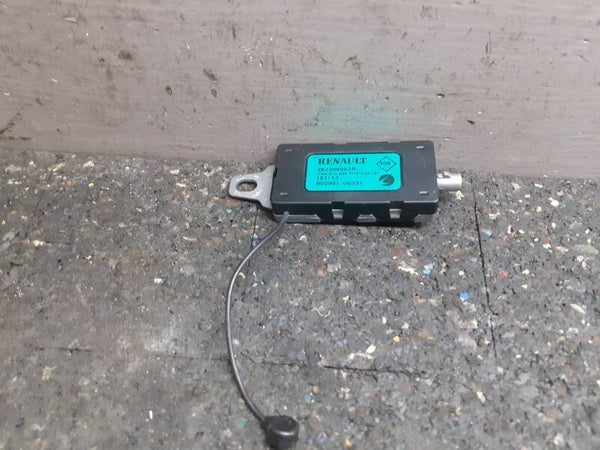 Renault Zoe Q210 Antenneversterker 282309093R