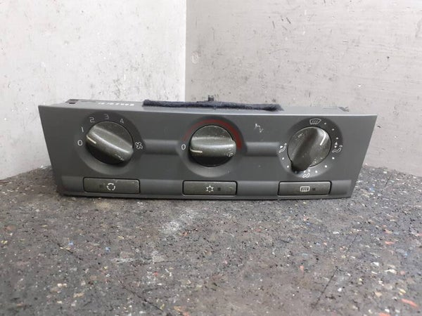 Kachelbedieningspaneel Volvo V40 I 1.8 ('96-'04) 9041704857