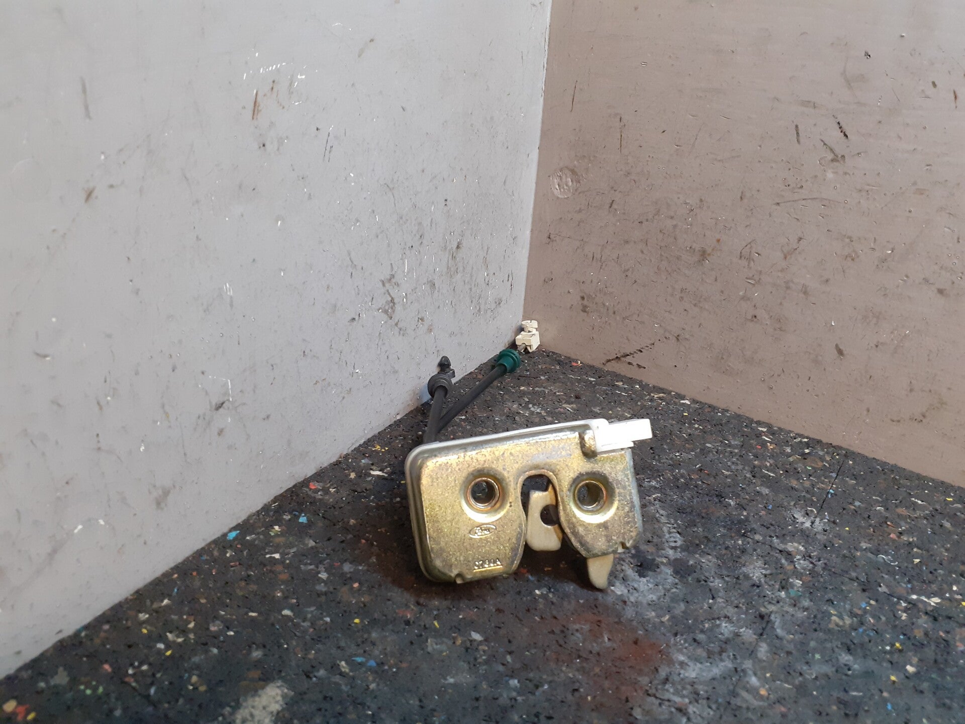 Achterklep slotmechanisme Ford Ka I 1.3 ) XS51-B43102-AB