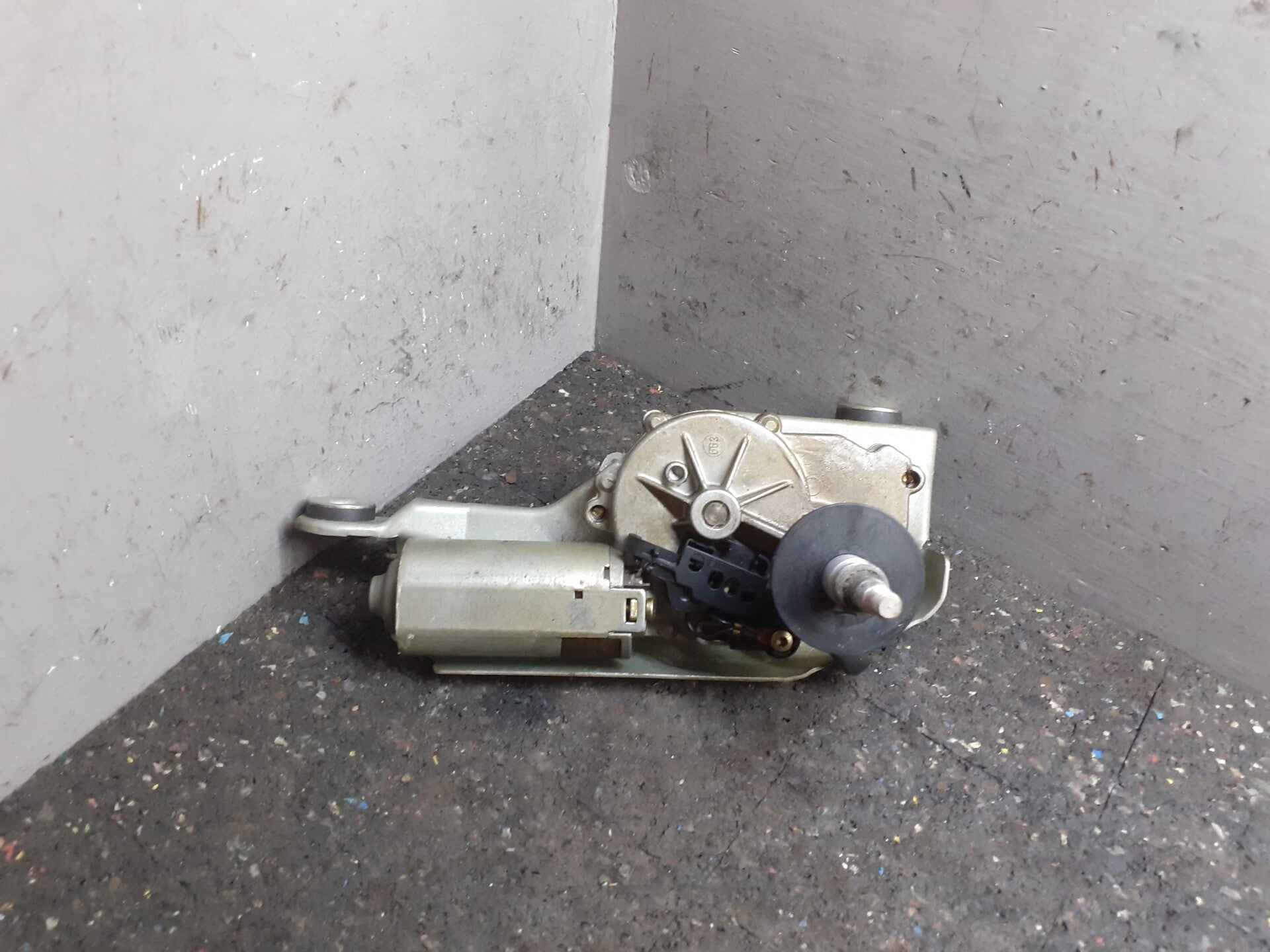 Achterruitenwissermotor Renault Megane Coupé I ) 8200028555