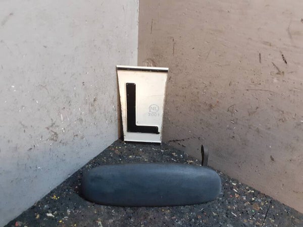 Portiergreep linksbuiten Ford Ka I 1.3 Style ('97-'08)