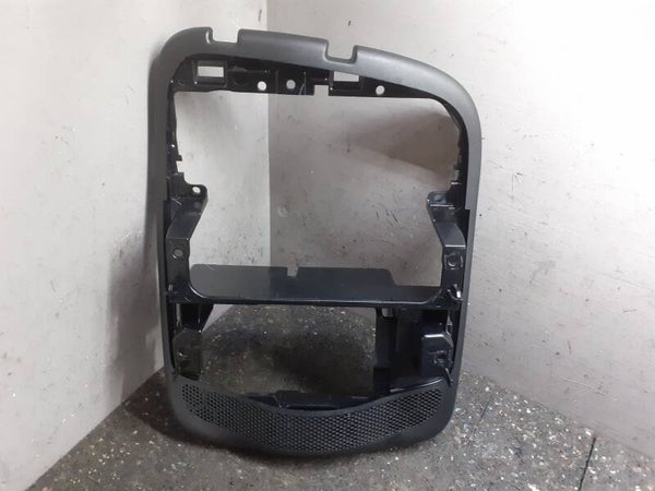 Renault Zoe Q210 Autoradio-inbouwframe 681045729R