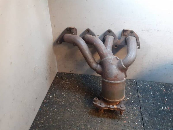 Inlaatspruitstuk Volkswagen Polo 9N 1.4-16V ) .036129711FM