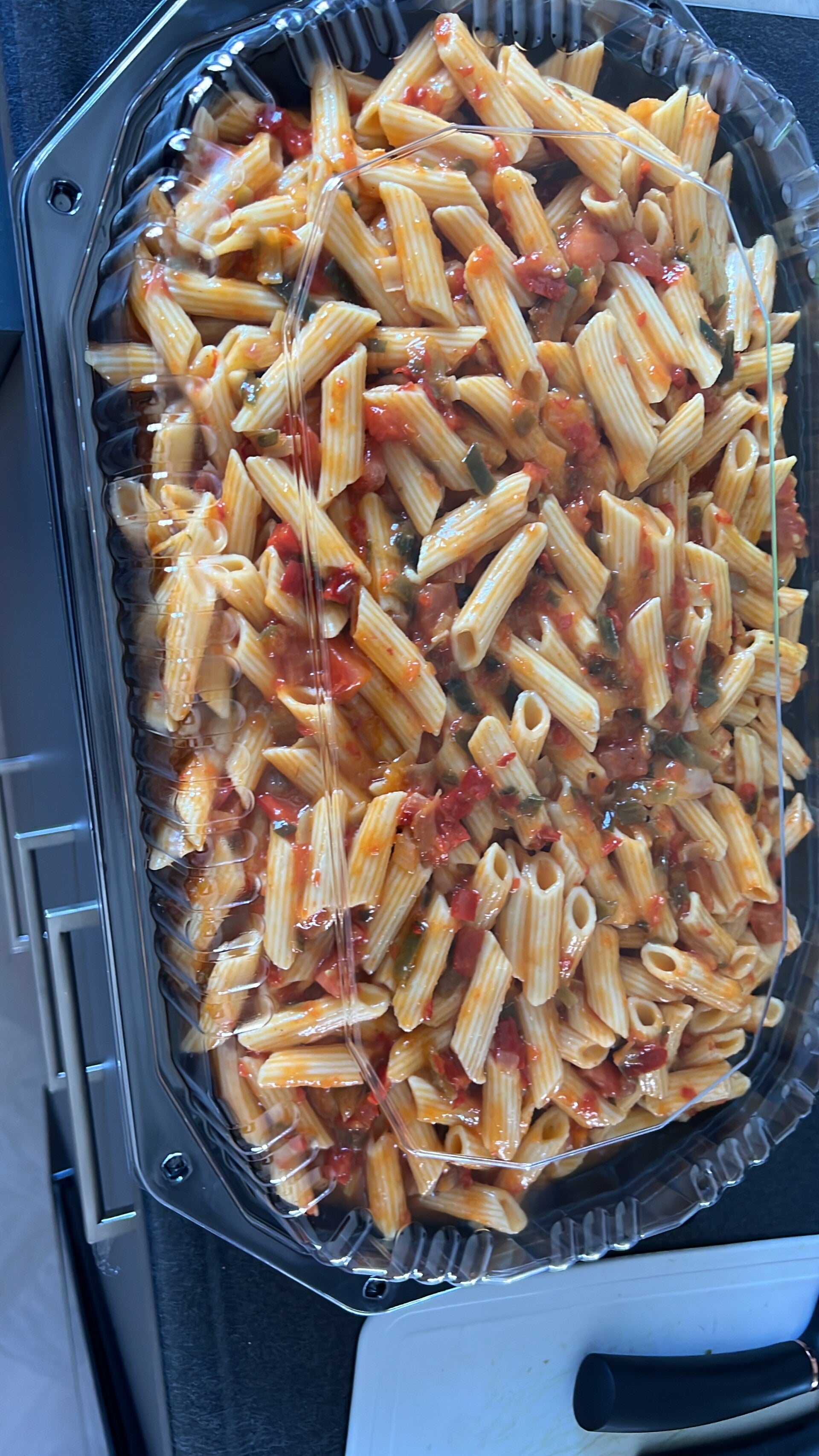 Pasta salade kip pesto