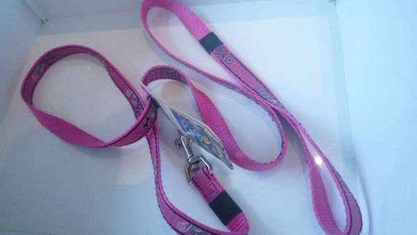 Leiband Rogz roze met botjes 140 cm
