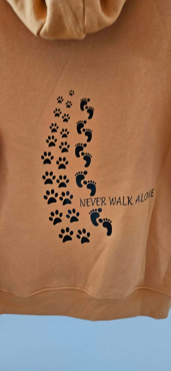 Vest NEVER WAK ALONE Maat L