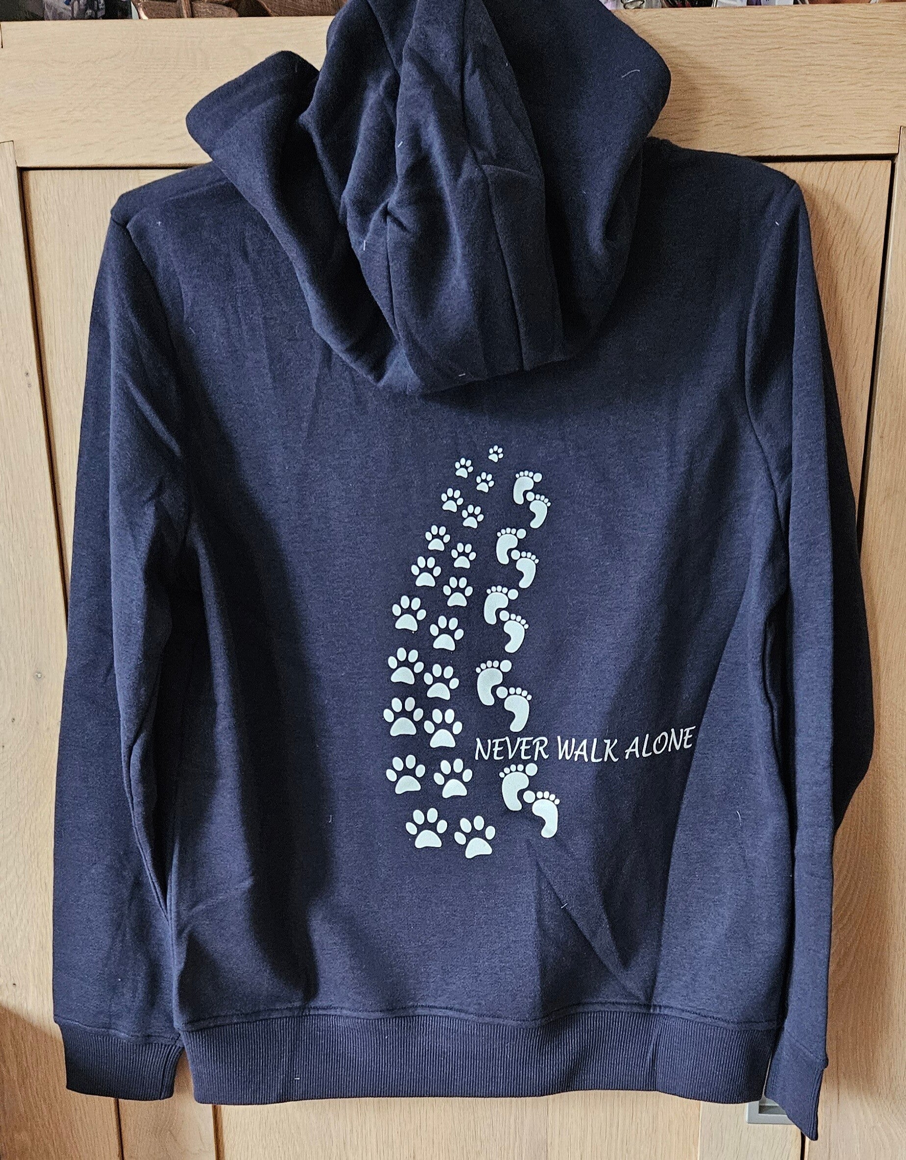 Vest NEVER WALK ALONE Maat M