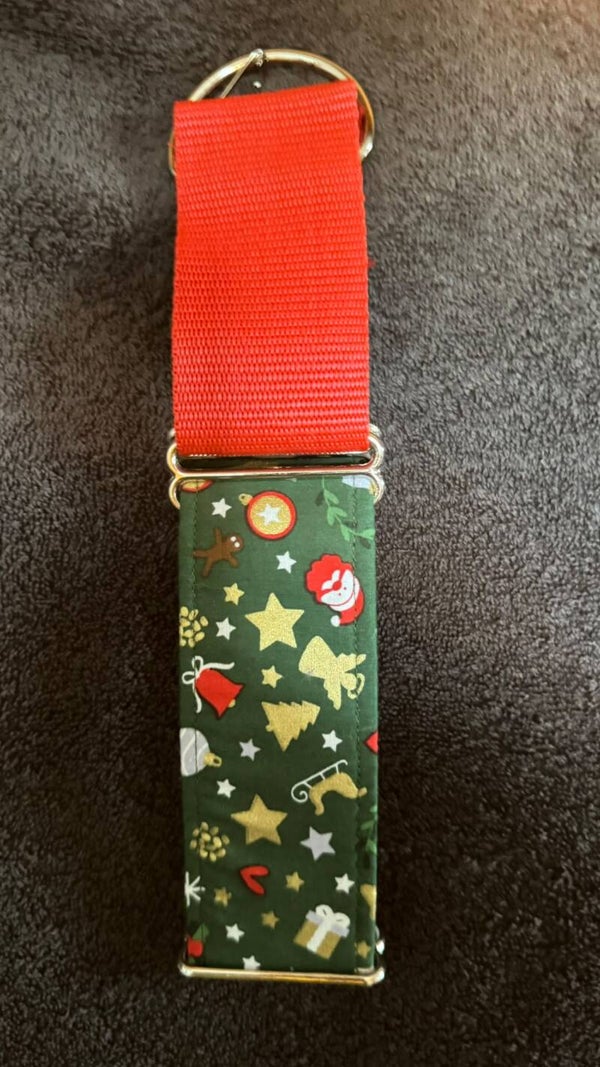 Martingale groen/rood  kerstafbeeldingen 5 cm