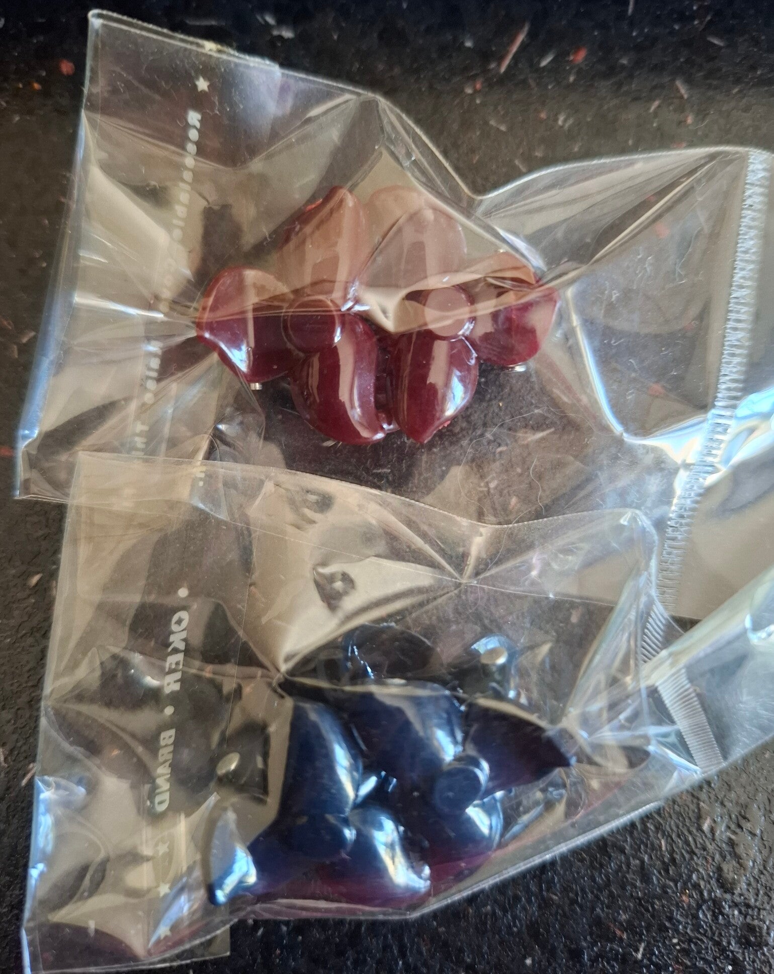 Lot de 4 petites pinces à cheveux bordeaux et marine