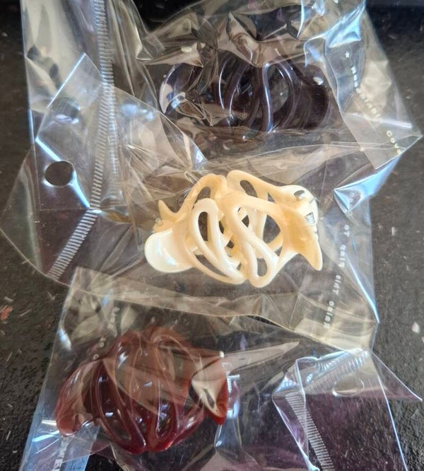 Lot de 6 petites pinces à cheveux design beige, noire et bordeaux