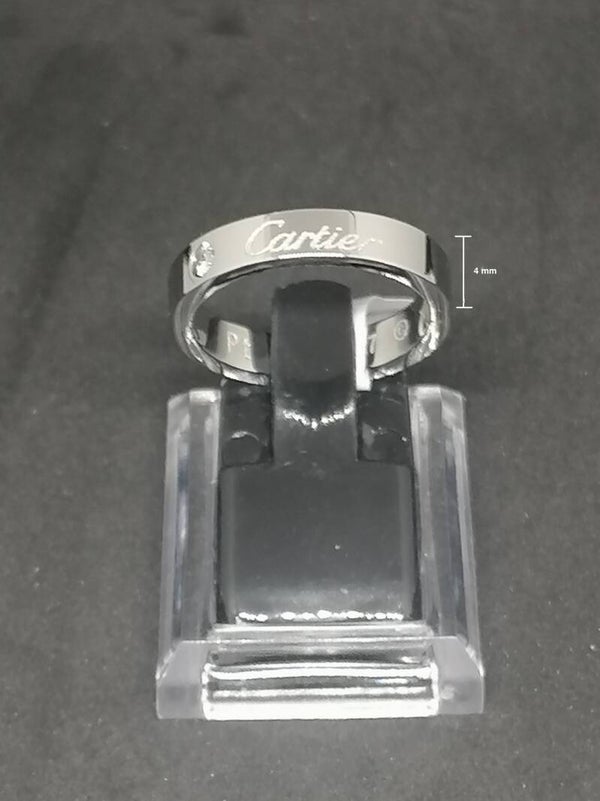 Bague de luxe en acier