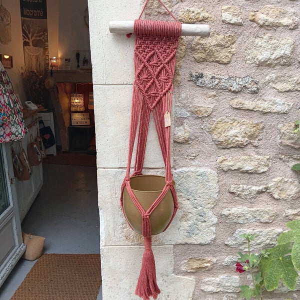 Porte-plante suspendu en macramé