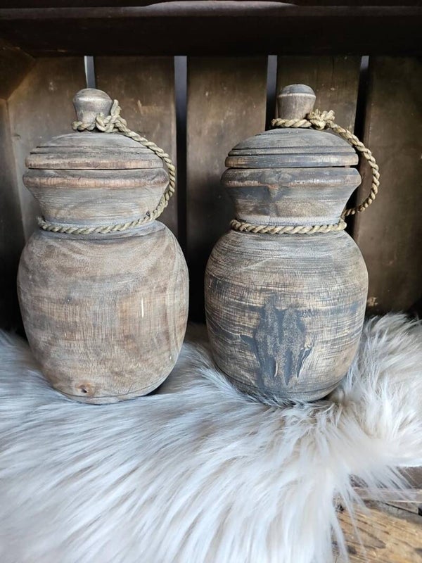 Houten pot met deksel