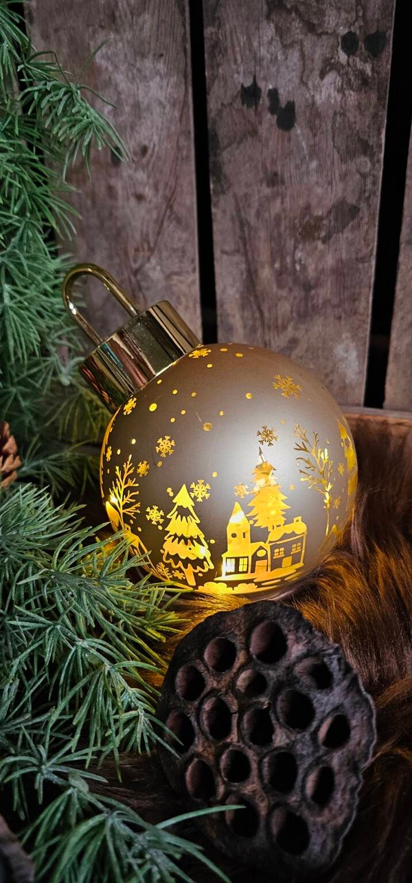 Roterende kerstbal met verlichting