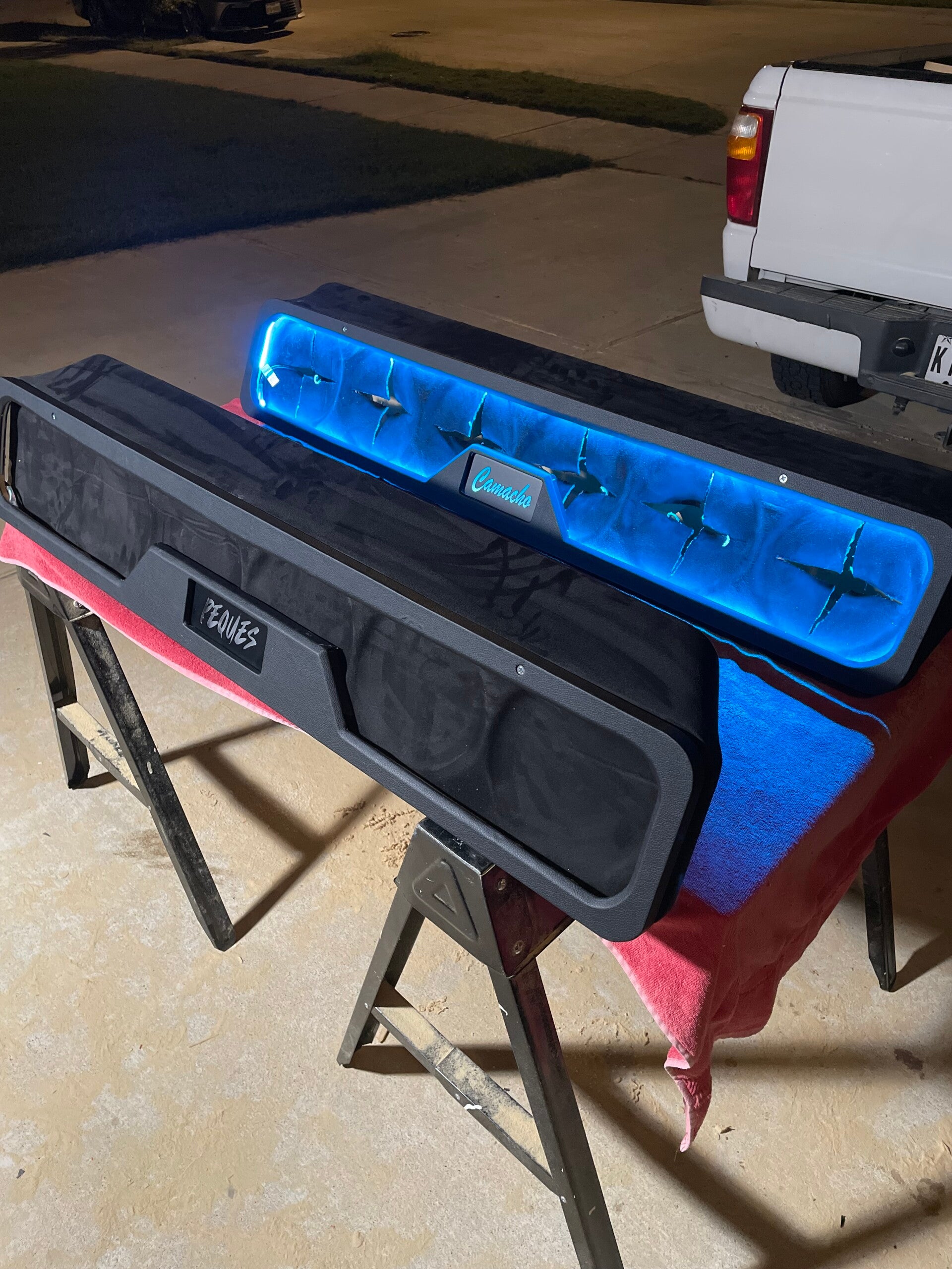 “Small Custom Logo” (6) 6.5” Speaker Rack