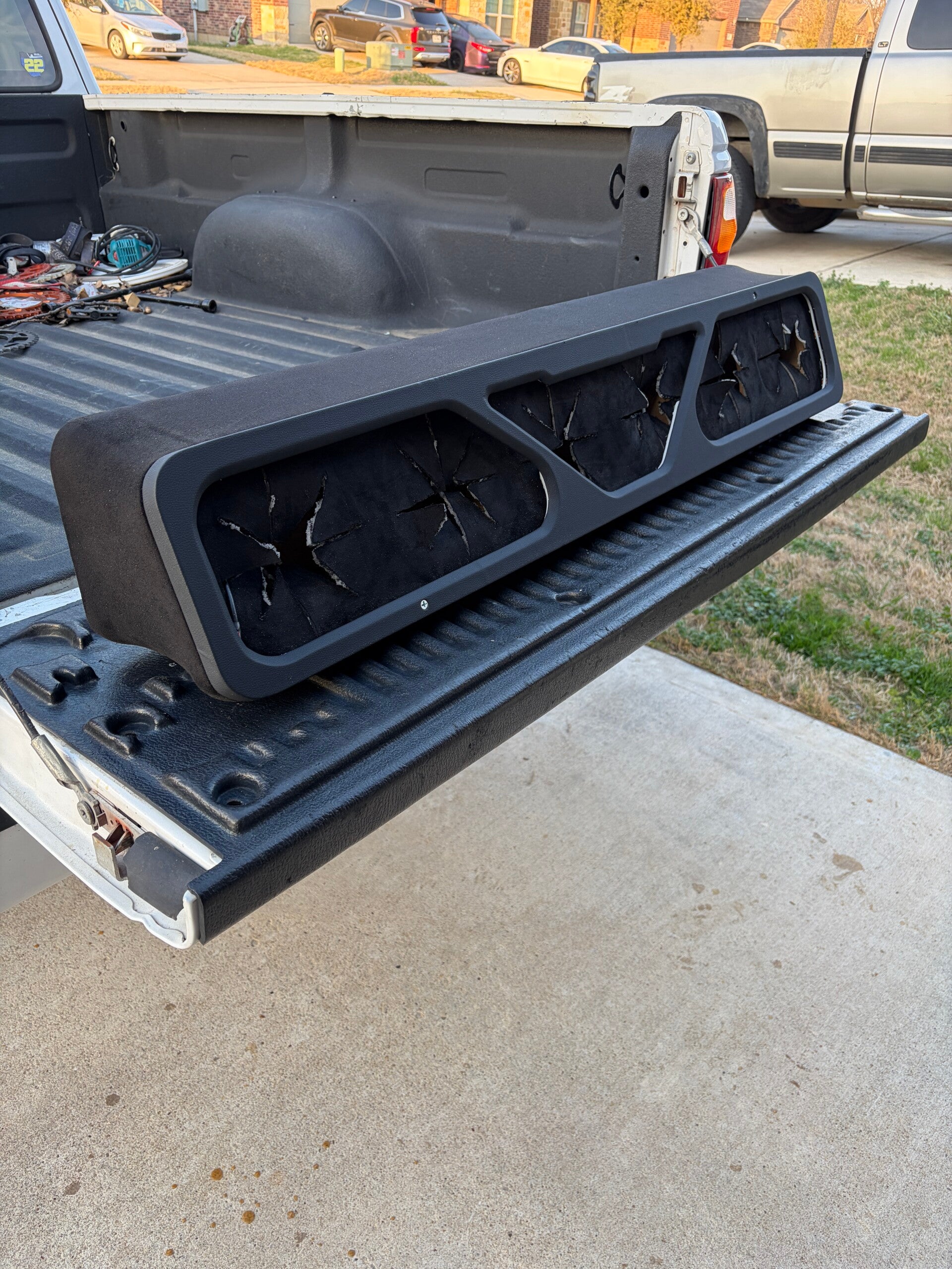 “Simple & Flashy” (6) 6.5” Speaker Rack