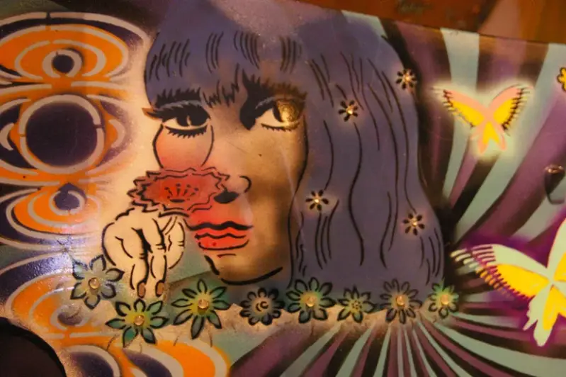 hippie-2-jpg-standard.webp