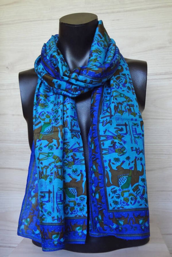 koningsblauw met egyptische figuurtjes