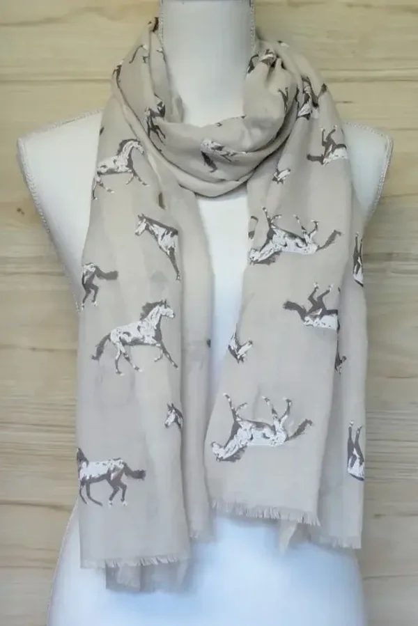 sjaal beige met paardenprint