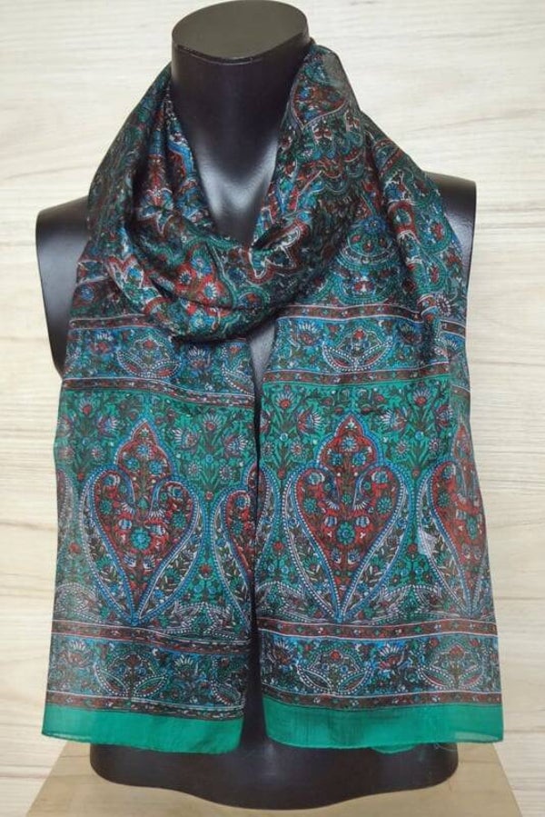 zijden sjaal groen met bloemen