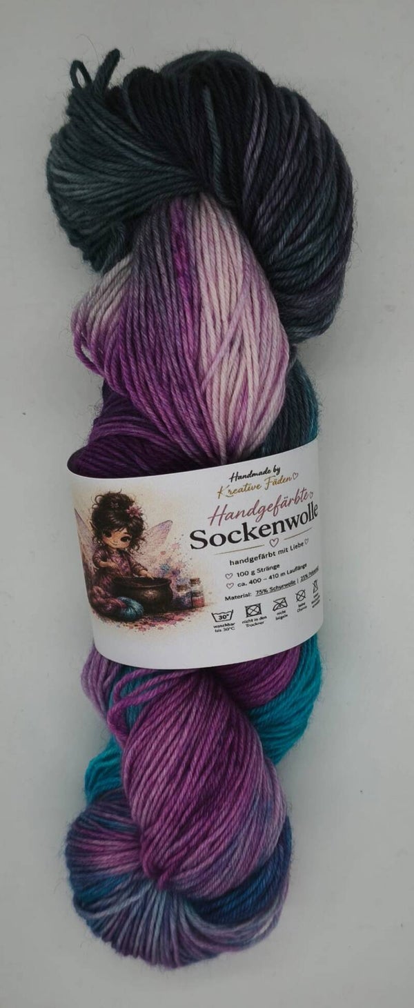 Handgefärbte Sockenwolle 11/26