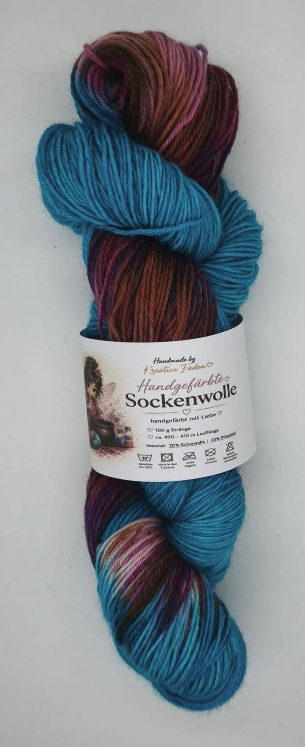 Handgefärbte Sockenwolle 10/26