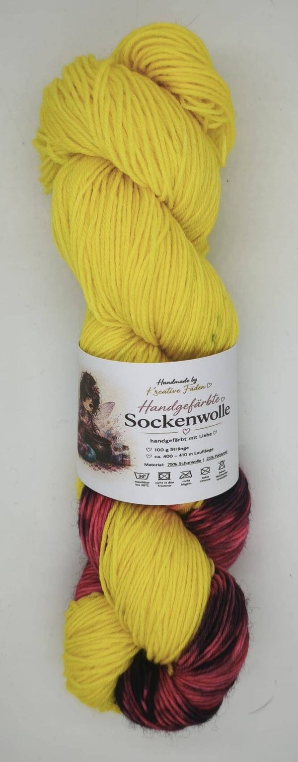 Handgefärbte Sockenwolle 9/26