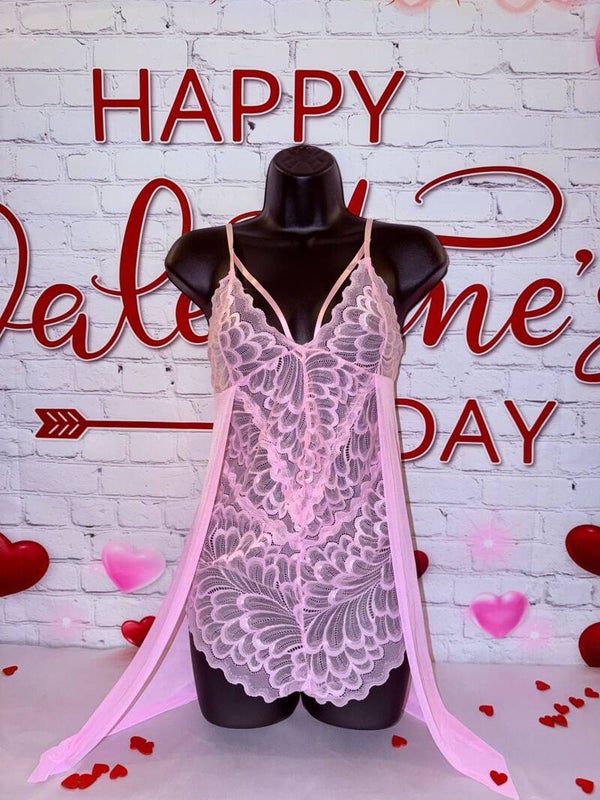 Sexy all in one lace cami in pink