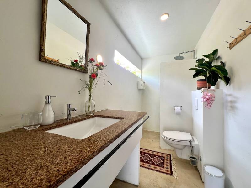 De Octopus Tropical Oasis Eco retreat Curaçao Bathroom apartent Chuchubi