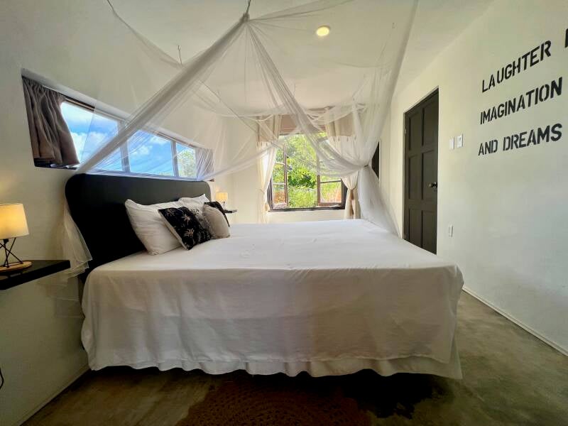 De Octopus Tropical Oasis Eco retreat Curaçao slaapkamer appartement Chuchubi