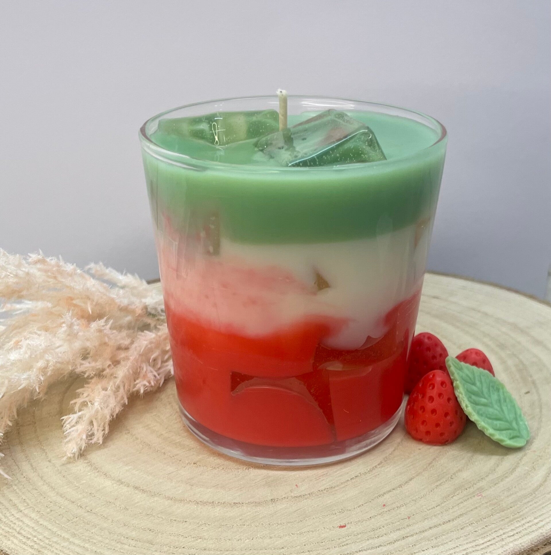 Strawberry Matcha Latte Kerze