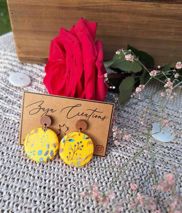 Boucles rondes jaunes, modèle unique