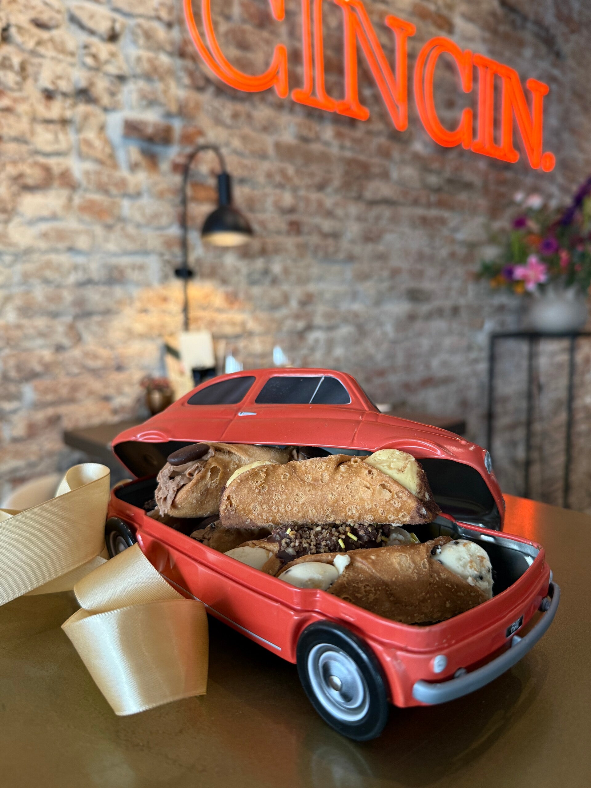 Cannoli Fiat Koekblik 5 Cannoli's